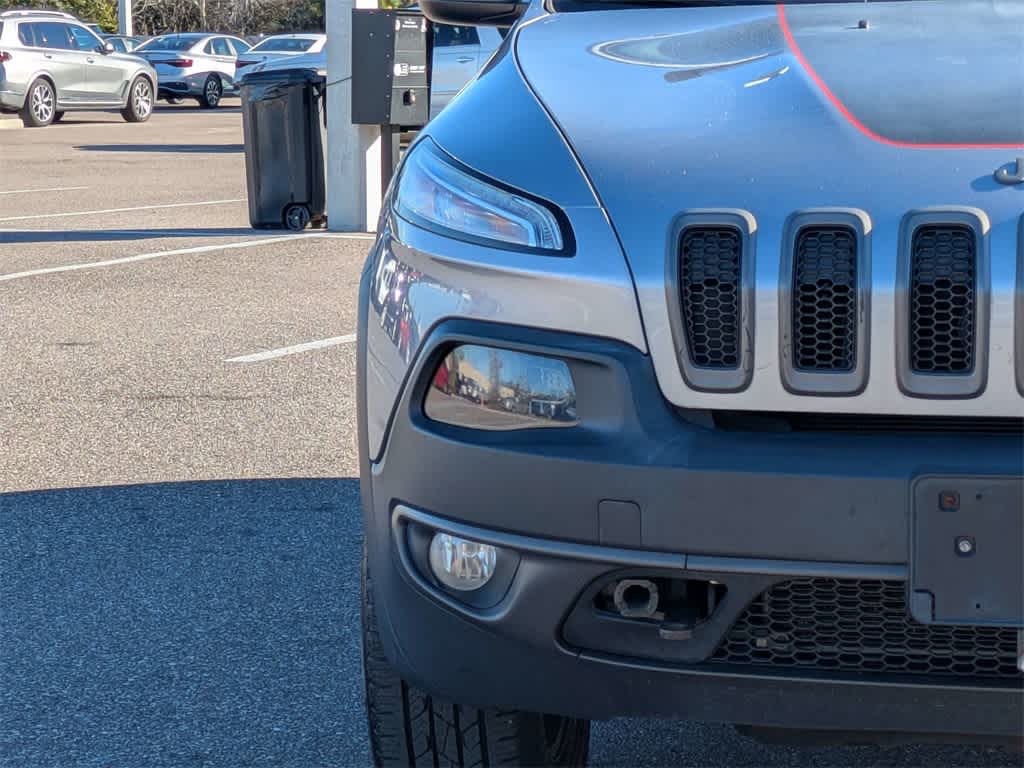 Thumbnail: 2017 Jeep Cherokee - 9