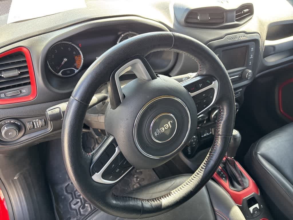 Thumbnail: 2016 Jeep Renegade - 12