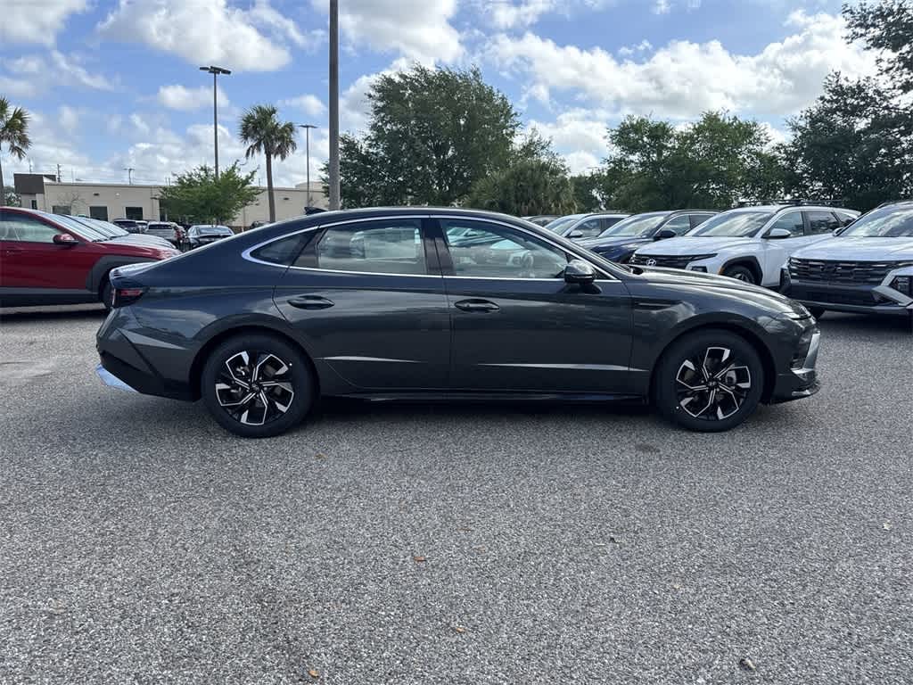 2025 Hyundai Sonata SEL 6