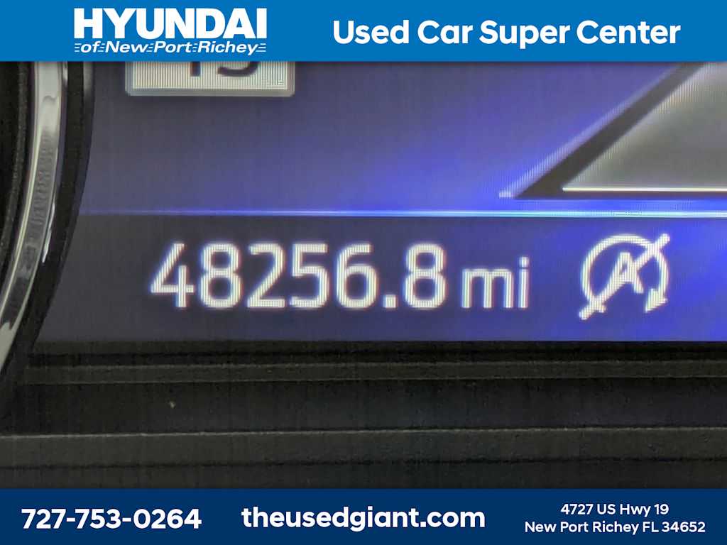 Thumbnail: 2021 Ford Explorer - 44