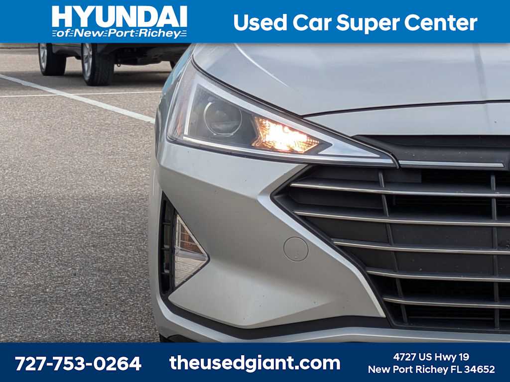 Thumbnail: 2019 Hyundai Elantra - 9
