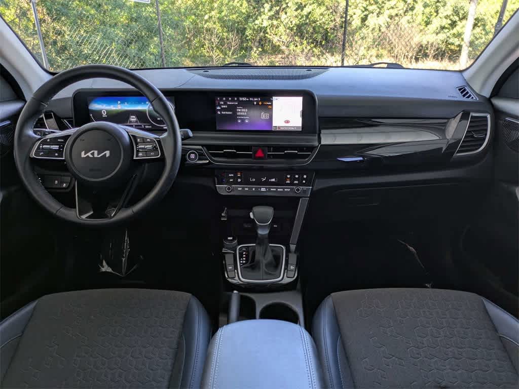 Thumbnail: 2024 Kia Seltos - 17