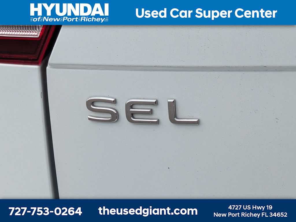 Thumbnail: 2023 Volkswagen Tiguan - 14