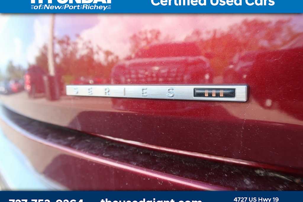 Thumbnail: 2022 Jeep Grand Wagoneer - 5