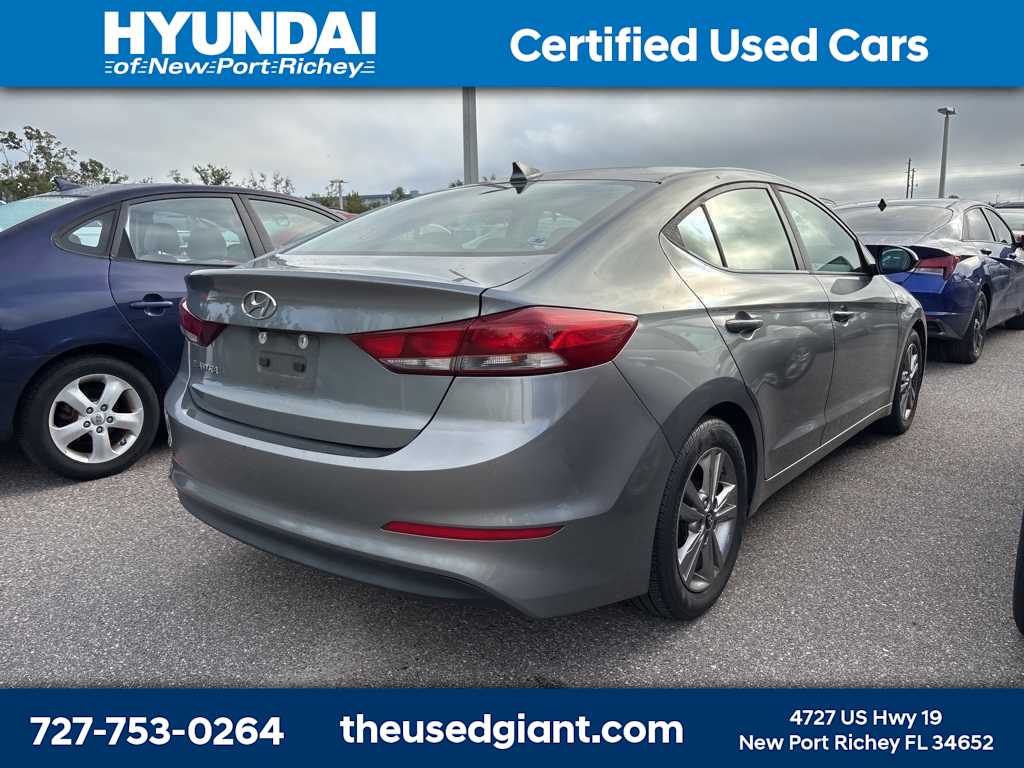 Thumbnail: 2017 Hyundai Elantra - 3