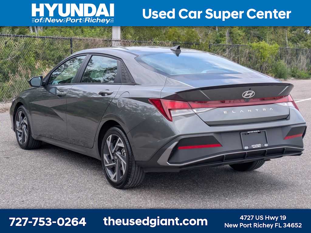 Thumbnail: 2025 Hyundai Elantra - 2