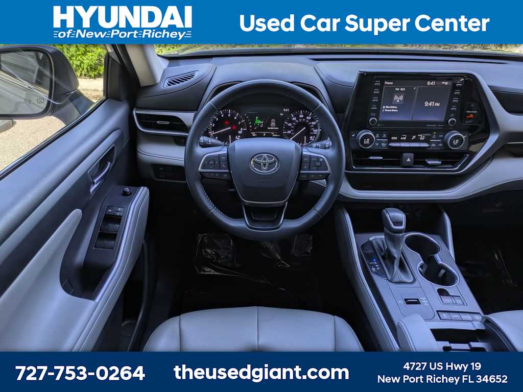 Thumbnail: 2020 Toyota Highlander - 22