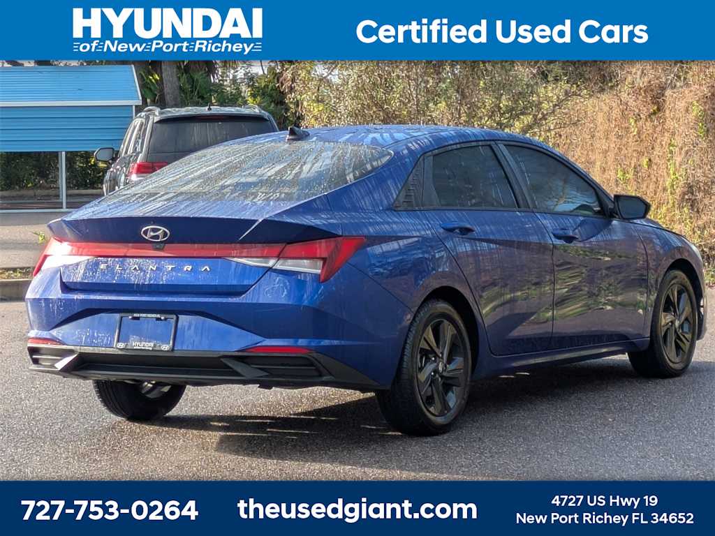 Thumbnail: 2023 Hyundai Elantra - 5