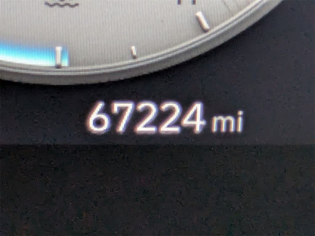 Thumbnail: 2023 Hyundai Elantra - 31