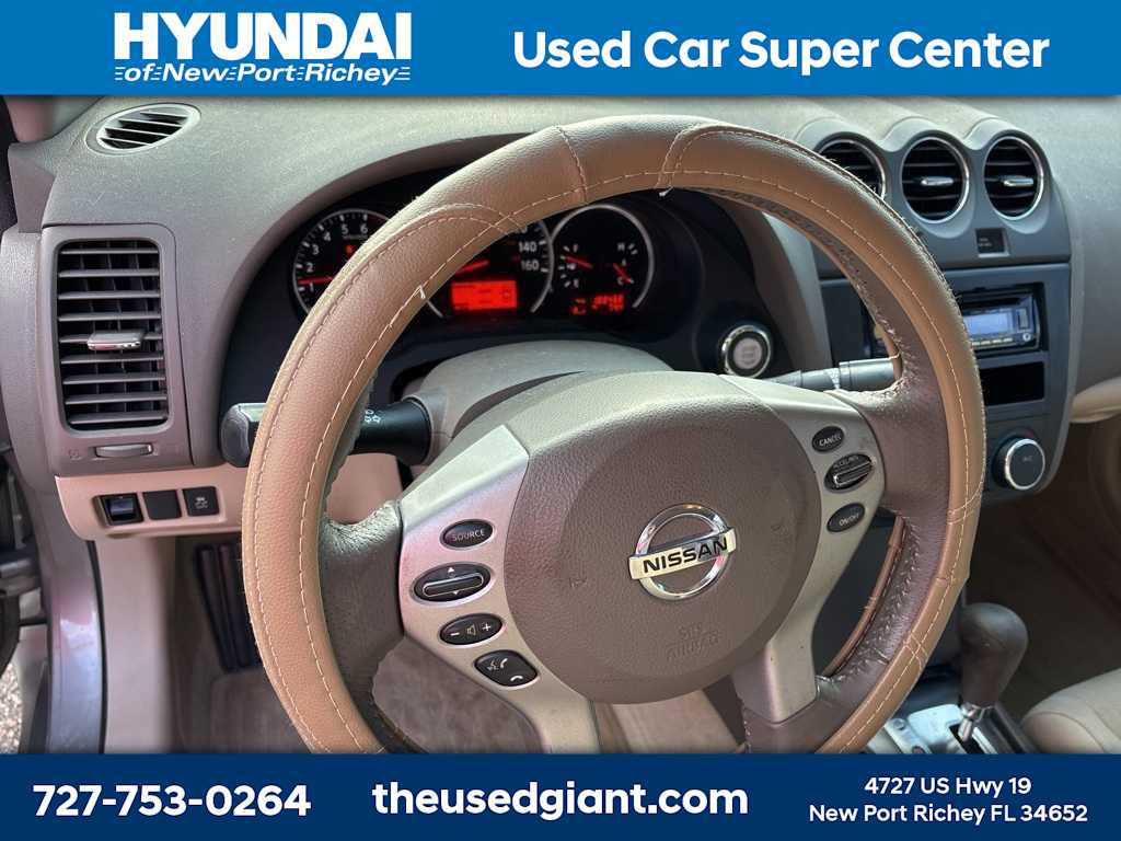 Thumbnail: 2012 Nissan Altima - 11