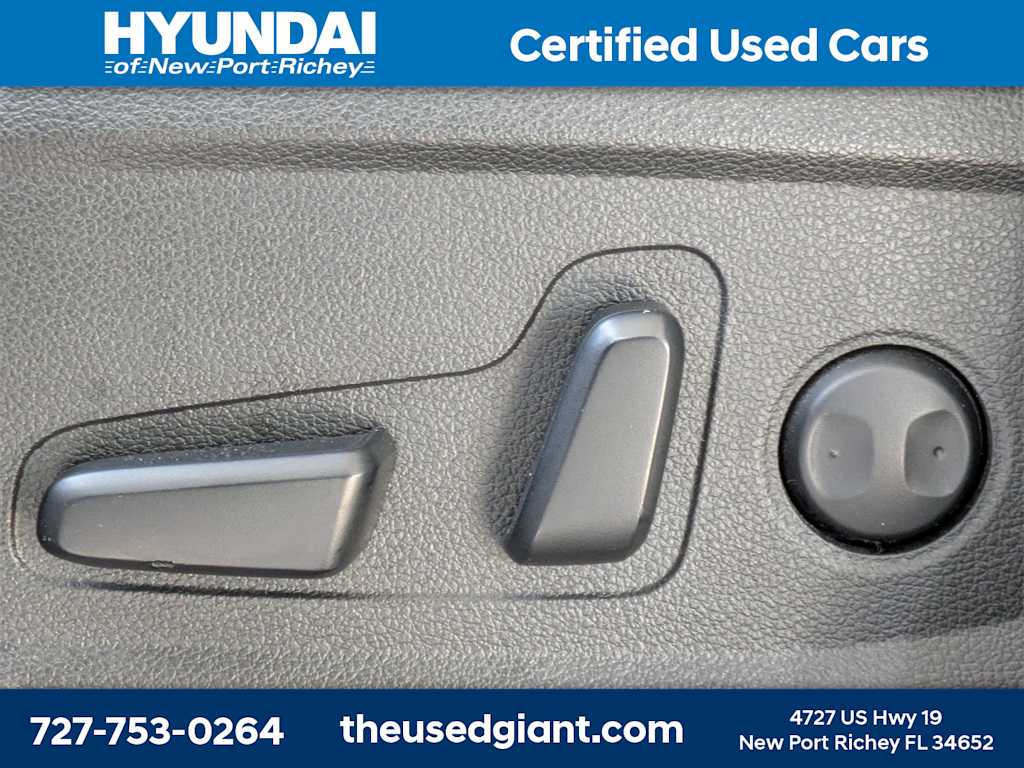 Thumbnail: 2023 Hyundai Santa Fe - 23