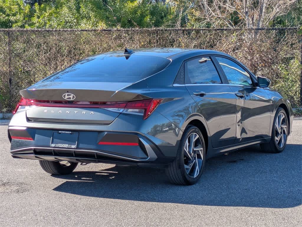 Thumbnail: 2024 Hyundai Elantra - 5