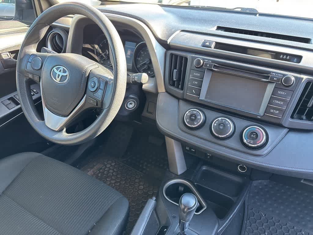 Thumbnail: 2018 Toyota RAV4 - 7