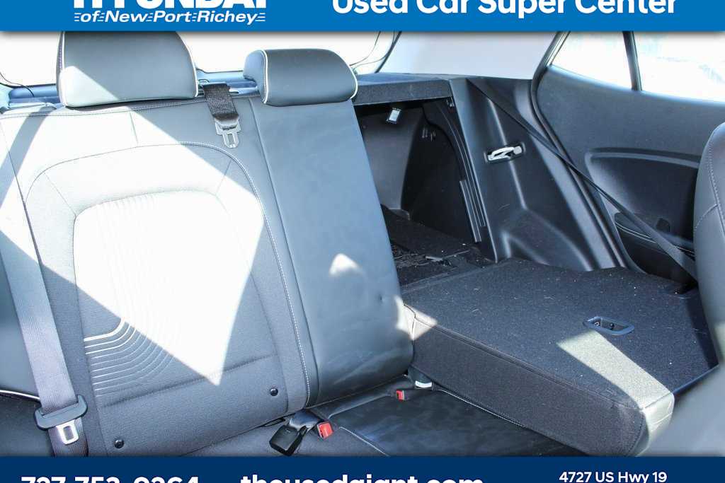 Thumbnail: 2023 Hyundai Venue - 8