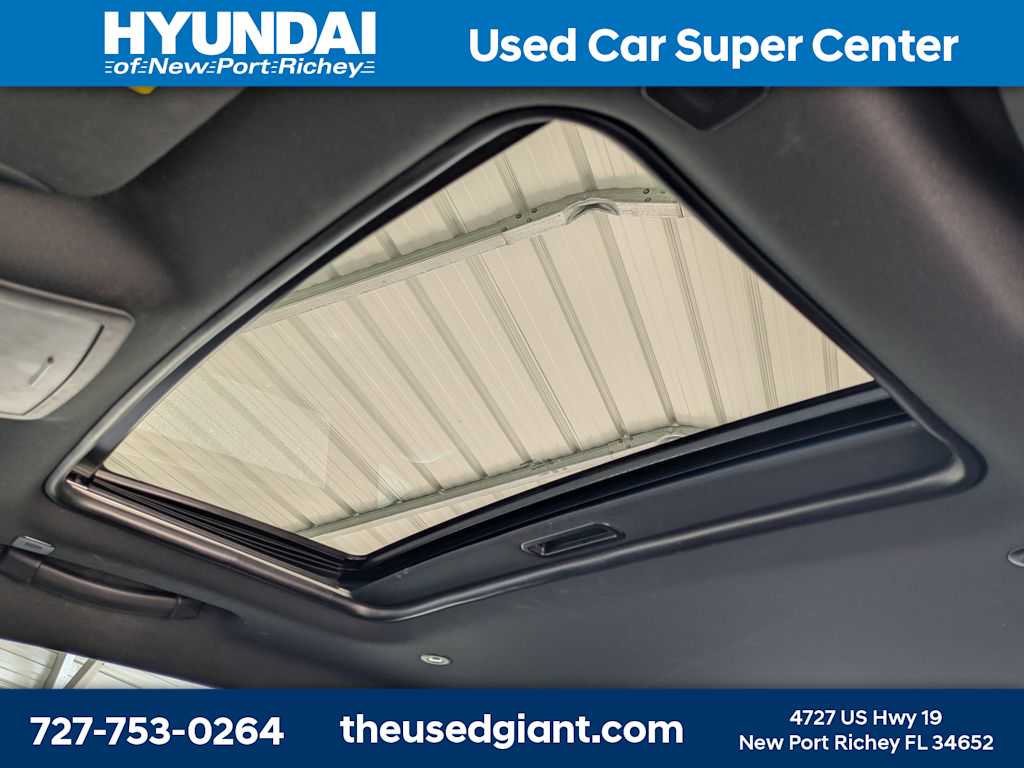 Thumbnail: 2022 Dodge Challenger - 23