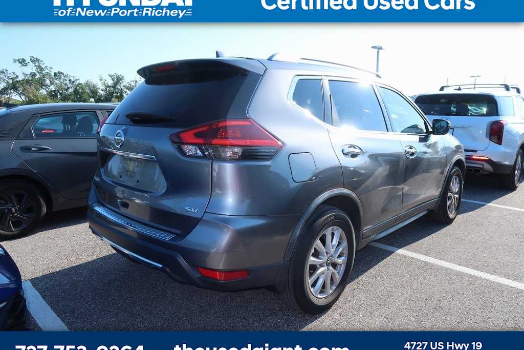 Thumbnail: 2018 Nissan Rogue - 3