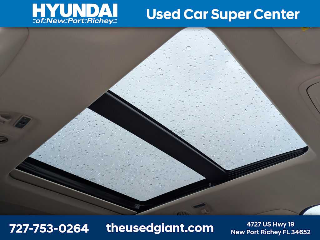 Thumbnail: 2021 Ford Explorer - 27