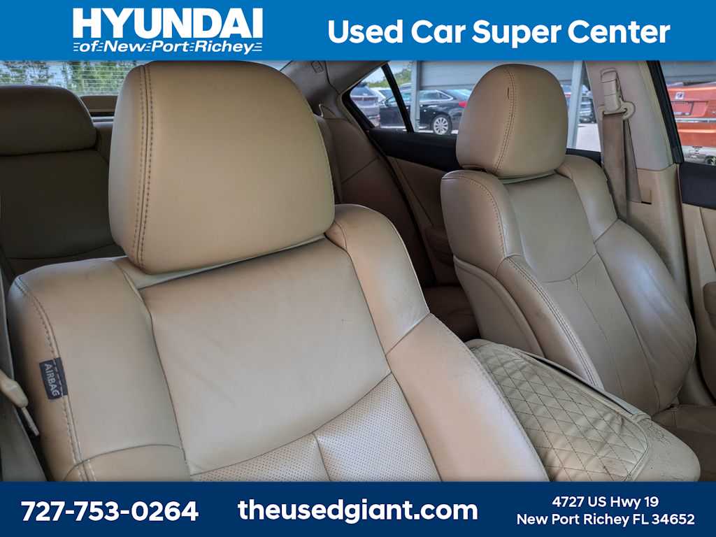 Thumbnail: 2011 Nissan Maxima - 6