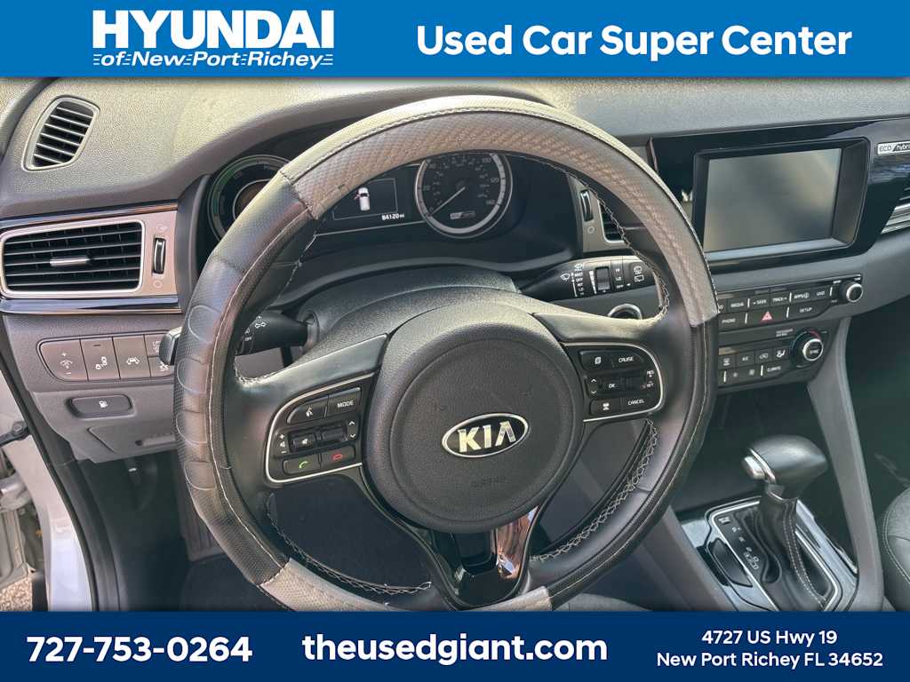 Thumbnail: 2018 Kia Niro - 11