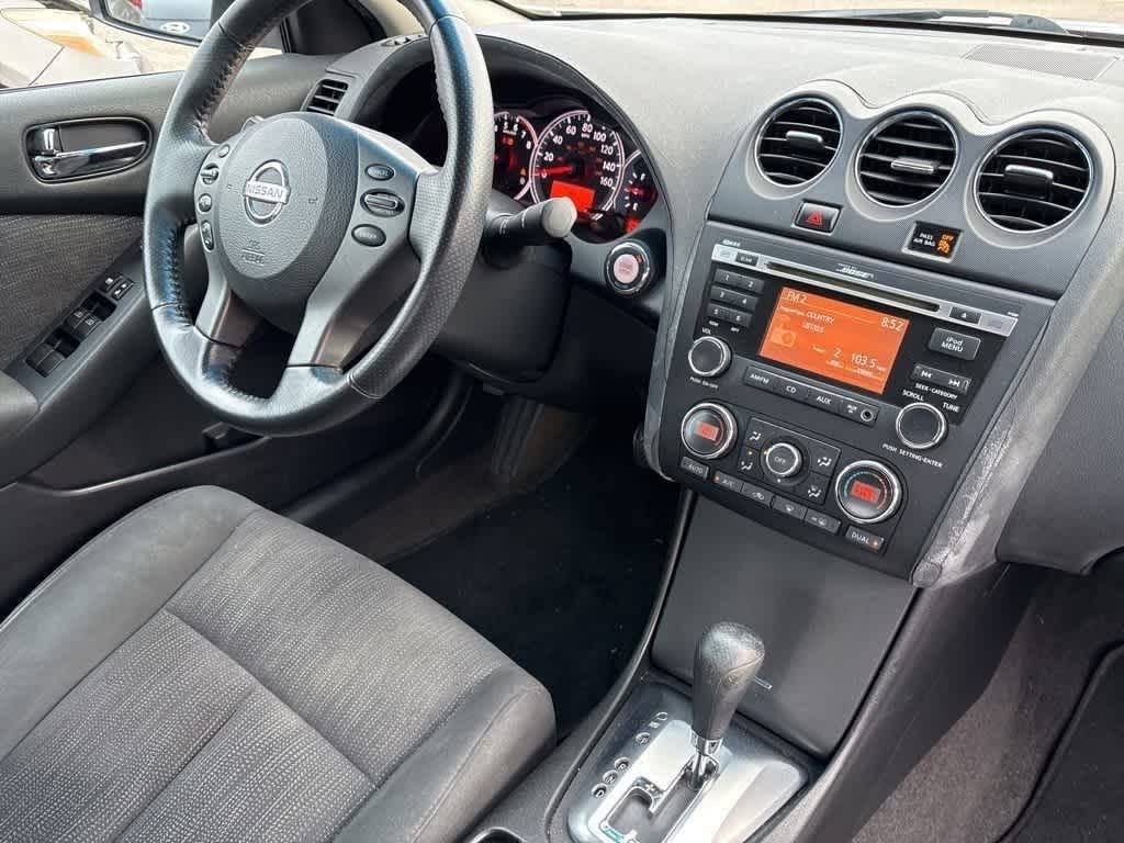 Thumbnail: 2010 Nissan Altima - 7