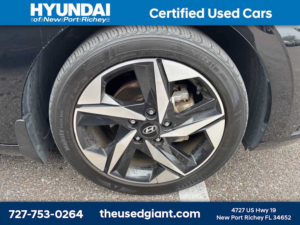 Thumbnail: 2023 Hyundai Elantra - 5