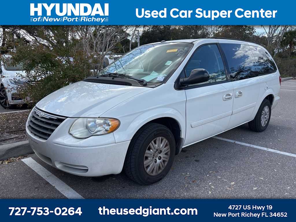 2007 Chrysler Town & Country LX -
                  New Port Richey, FL