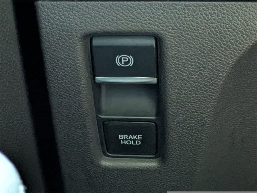 Thumbnail: 2018 Honda Odyssey - 30