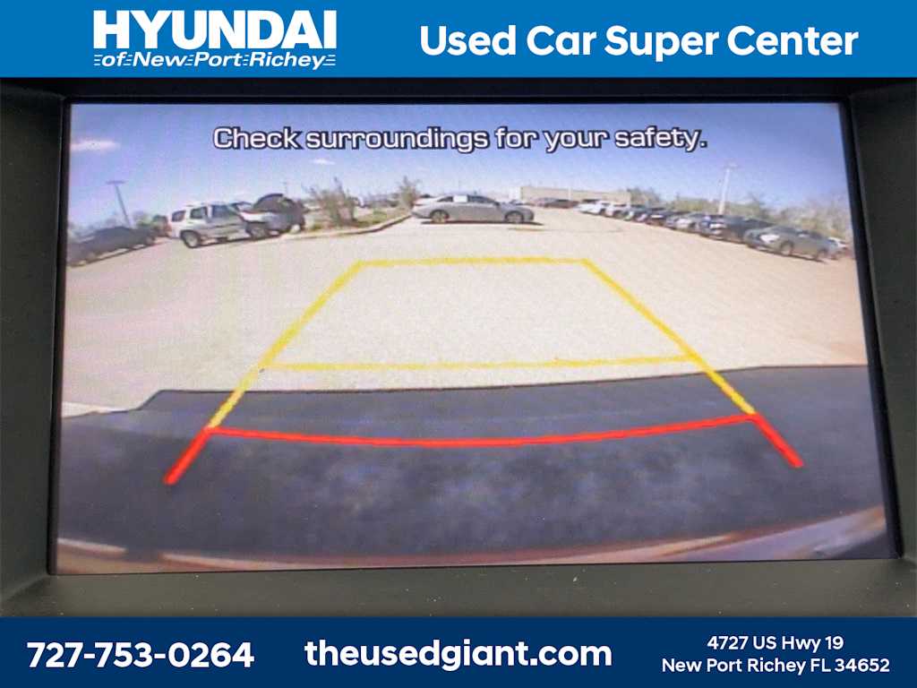 Thumbnail: 2017 Hyundai Santa Fe - 23