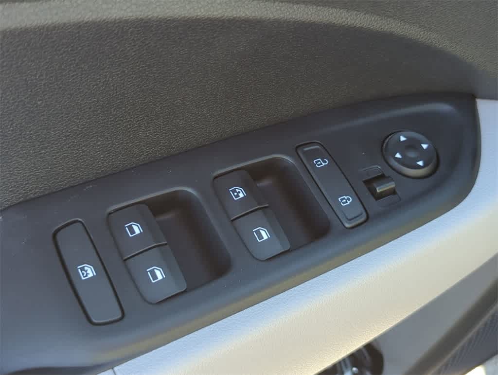 Thumbnail: 2025 Hyundai Venue - 16