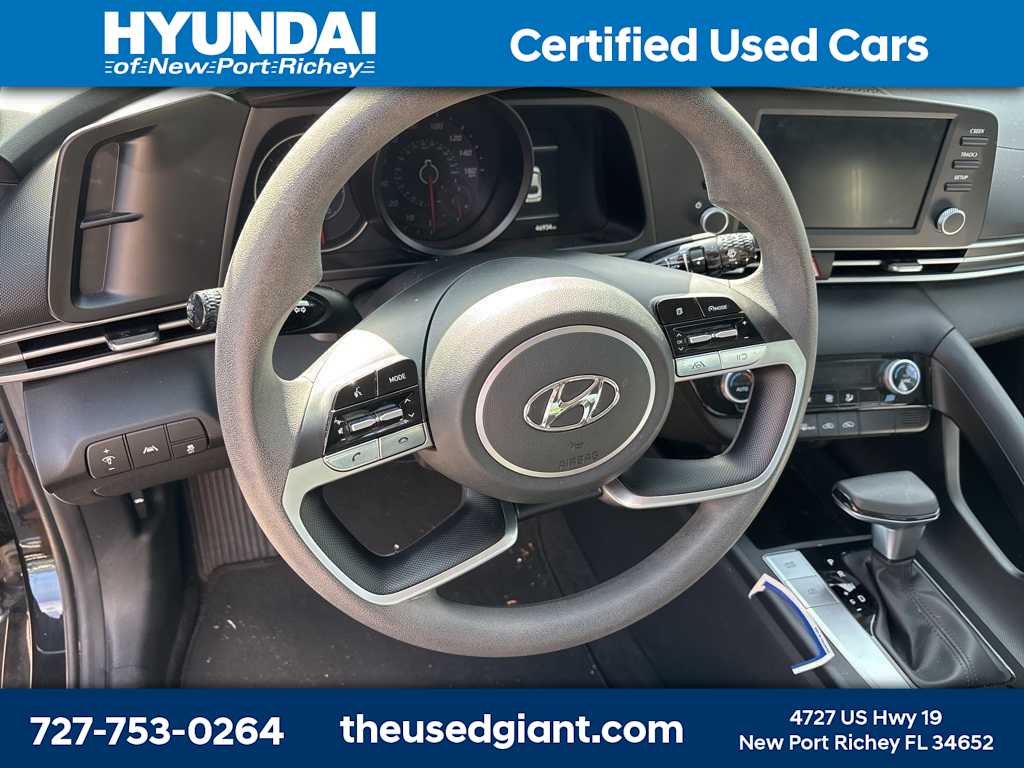 Thumbnail: 2022 Hyundai Elantra - 10