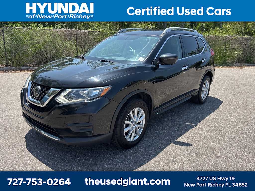 2018 Nissan Rogue SV 9