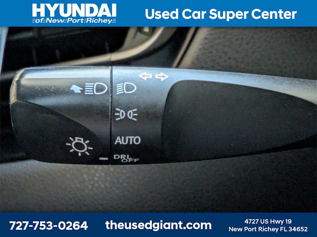 Thumbnail: 2018 Toyota C-HR - 30