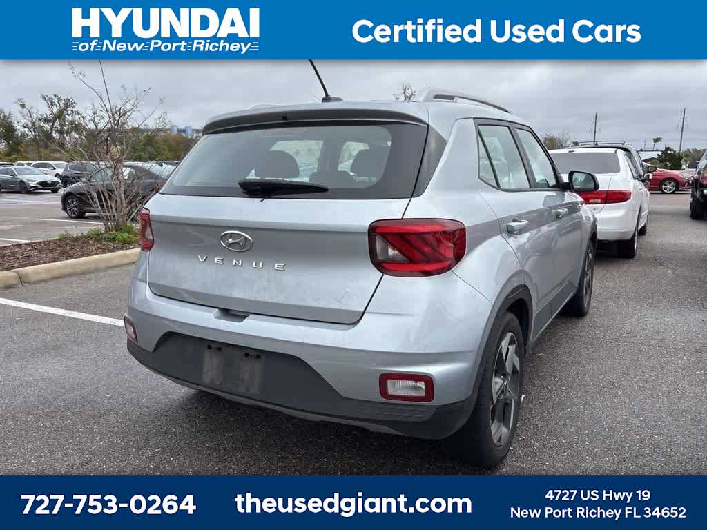 Thumbnail: 2023 Hyundai Venue - 3