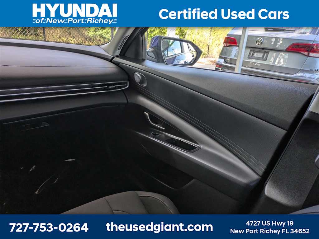 Thumbnail: 2023 Hyundai Elantra - 16