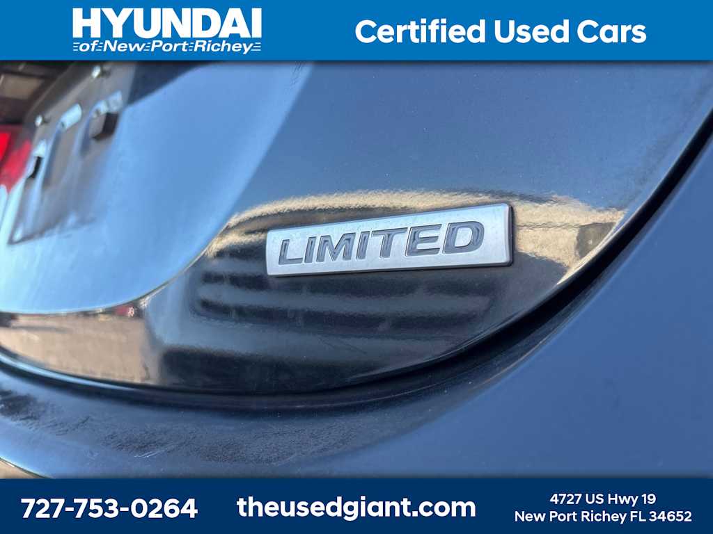 Thumbnail: 2012 Hyundai Elantra - 5