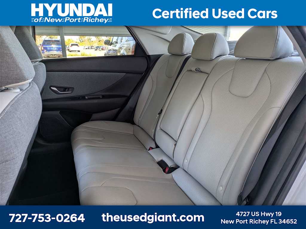 Thumbnail: 2022 Hyundai Elantra - 14