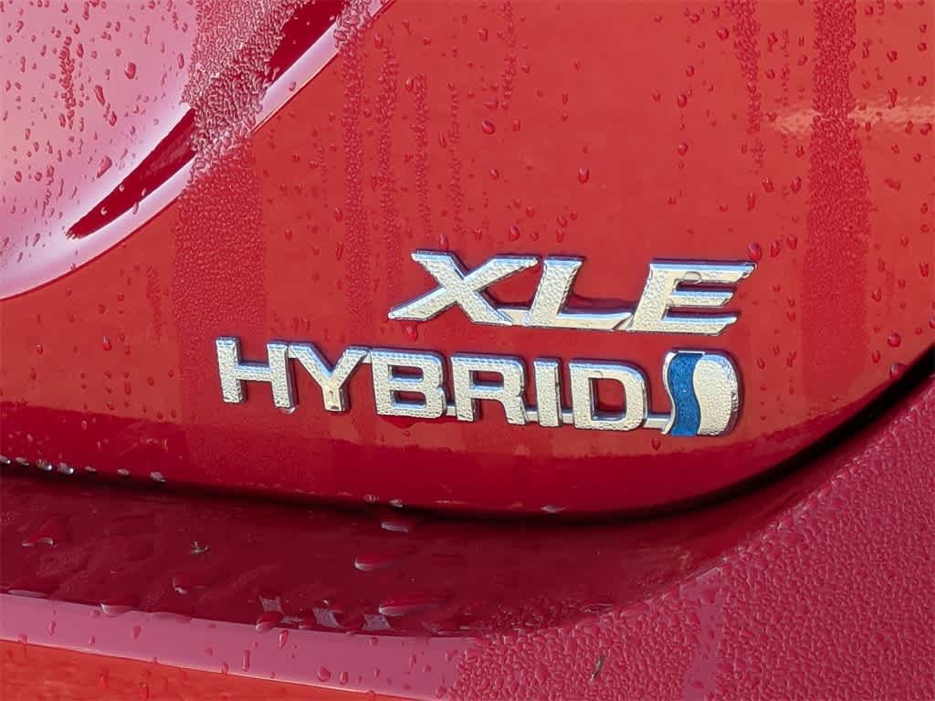 Thumbnail: 2023 Toyota Camry - 12