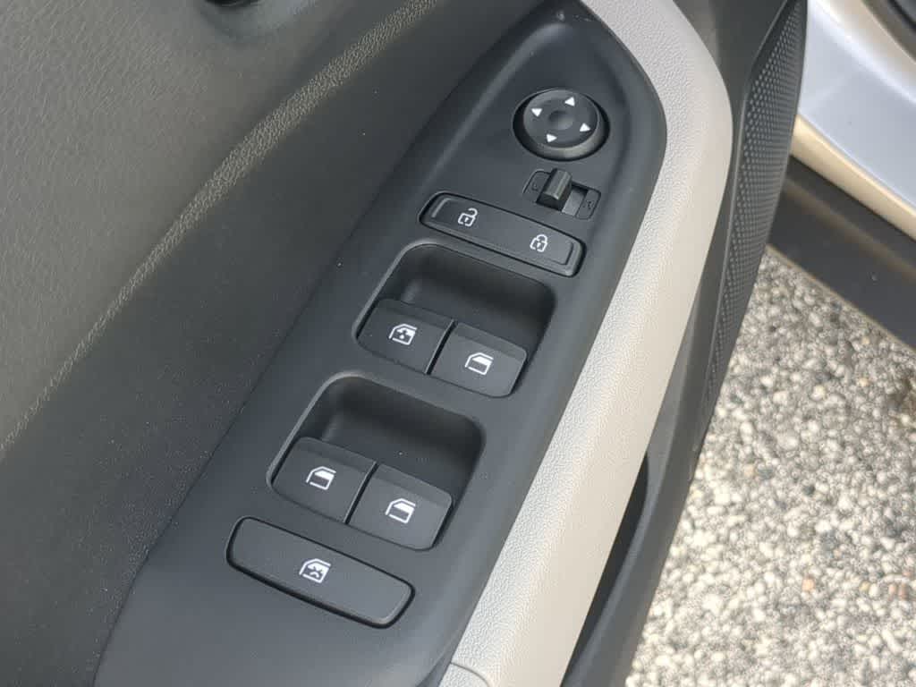 Thumbnail: 2026 Hyundai Venue - 18