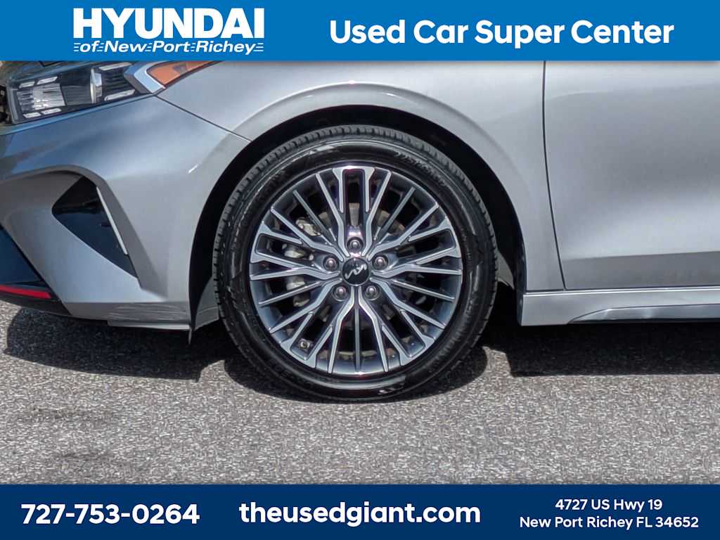 Thumbnail: 2022 Kia Forte - 10