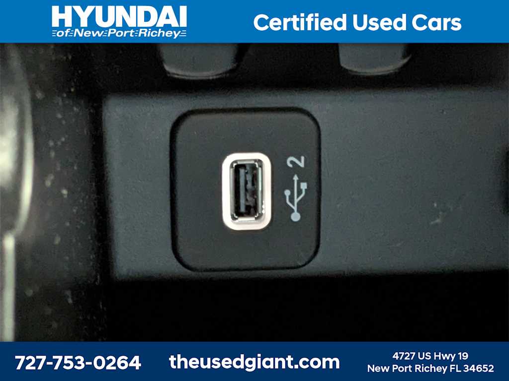 Thumbnail: 2020 Jeep Cherokee - 28