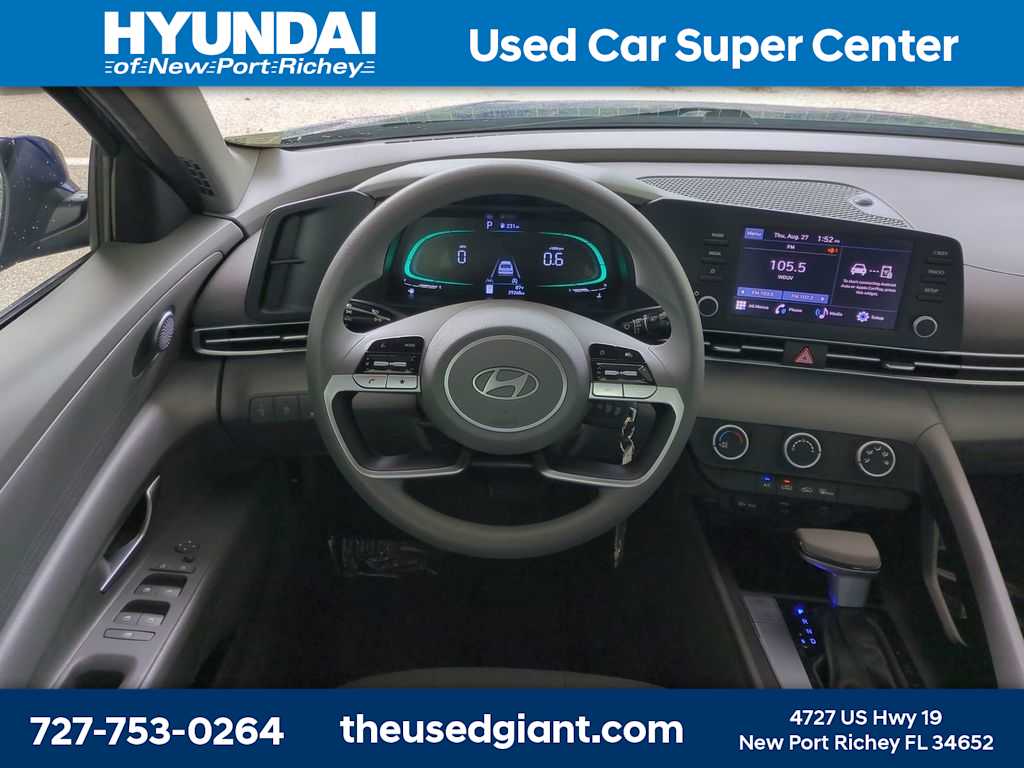 2024 Hyundai Elantra SE - Photo 16