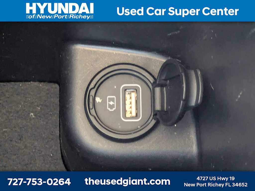 Thumbnail: 2020 Kia Telluride - 36