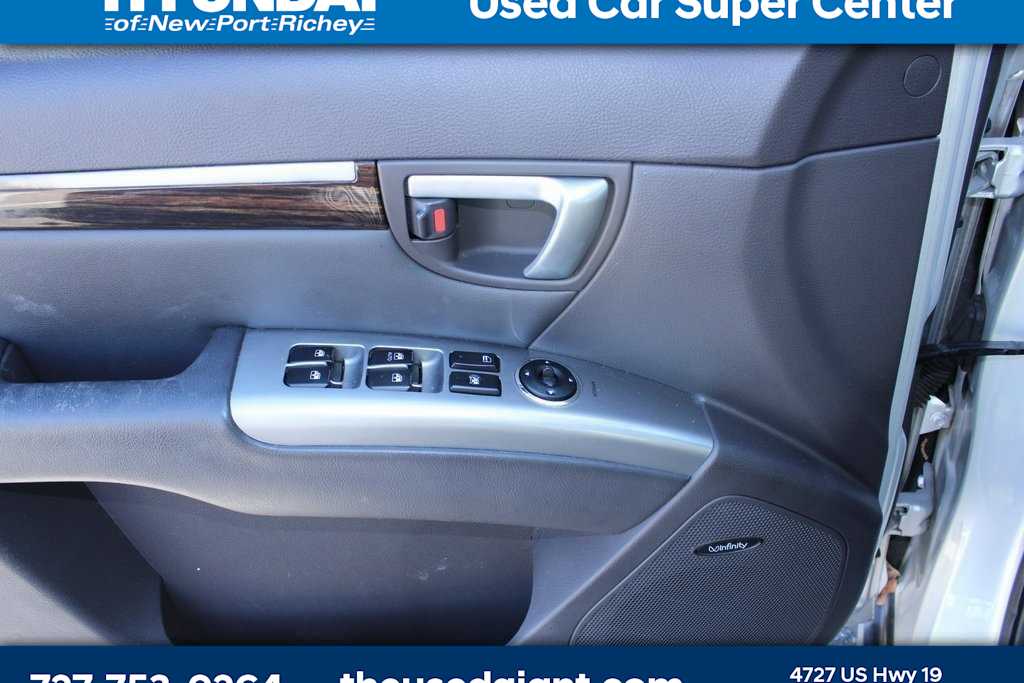 Thumbnail: 2012 Hyundai Santa Fe - 11