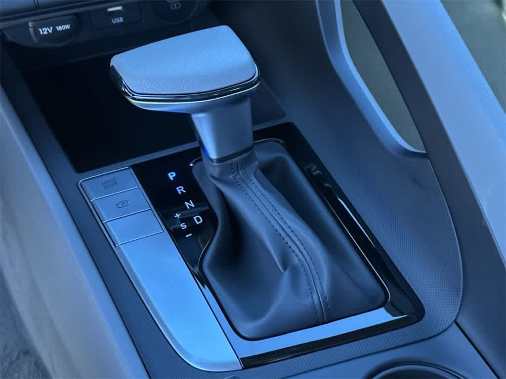 Thumbnail: 2025 Hyundai Elantra - 30