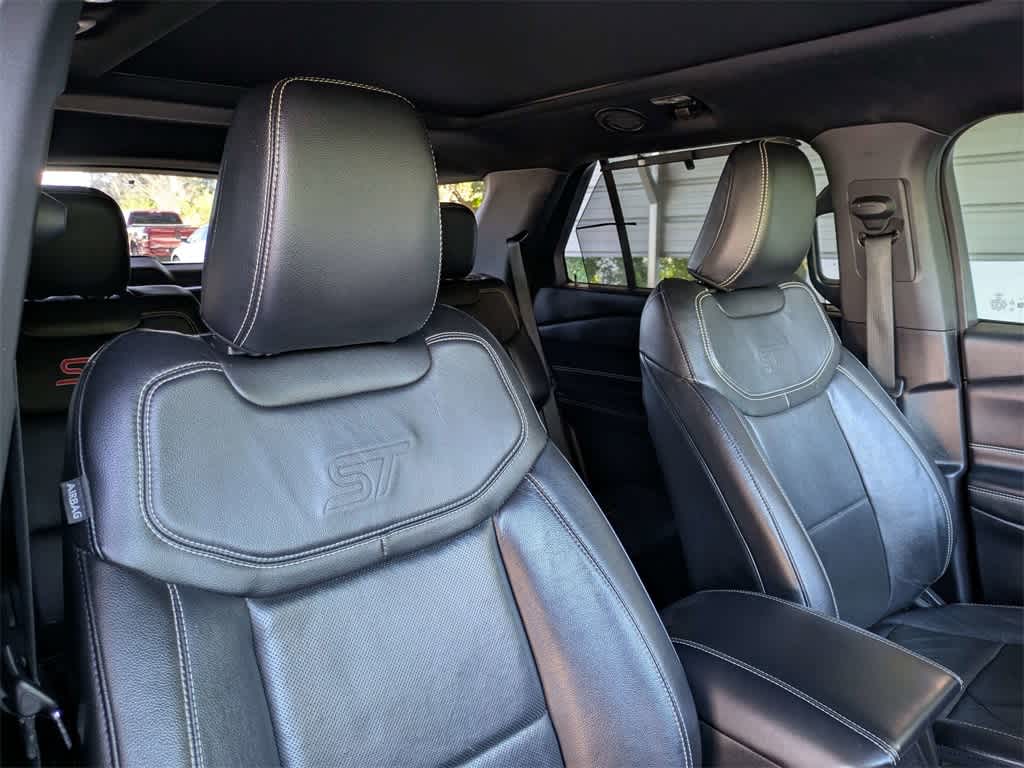 Thumbnail: 2021 Ford Explorer - 6