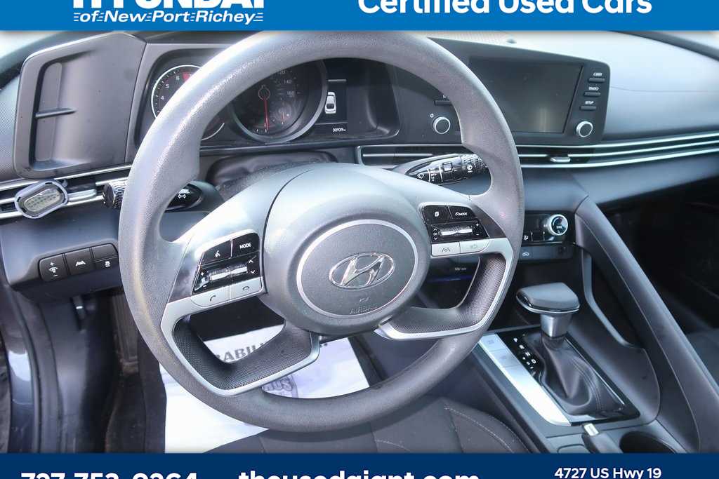 Thumbnail: 2021 Hyundai Elantra - 10