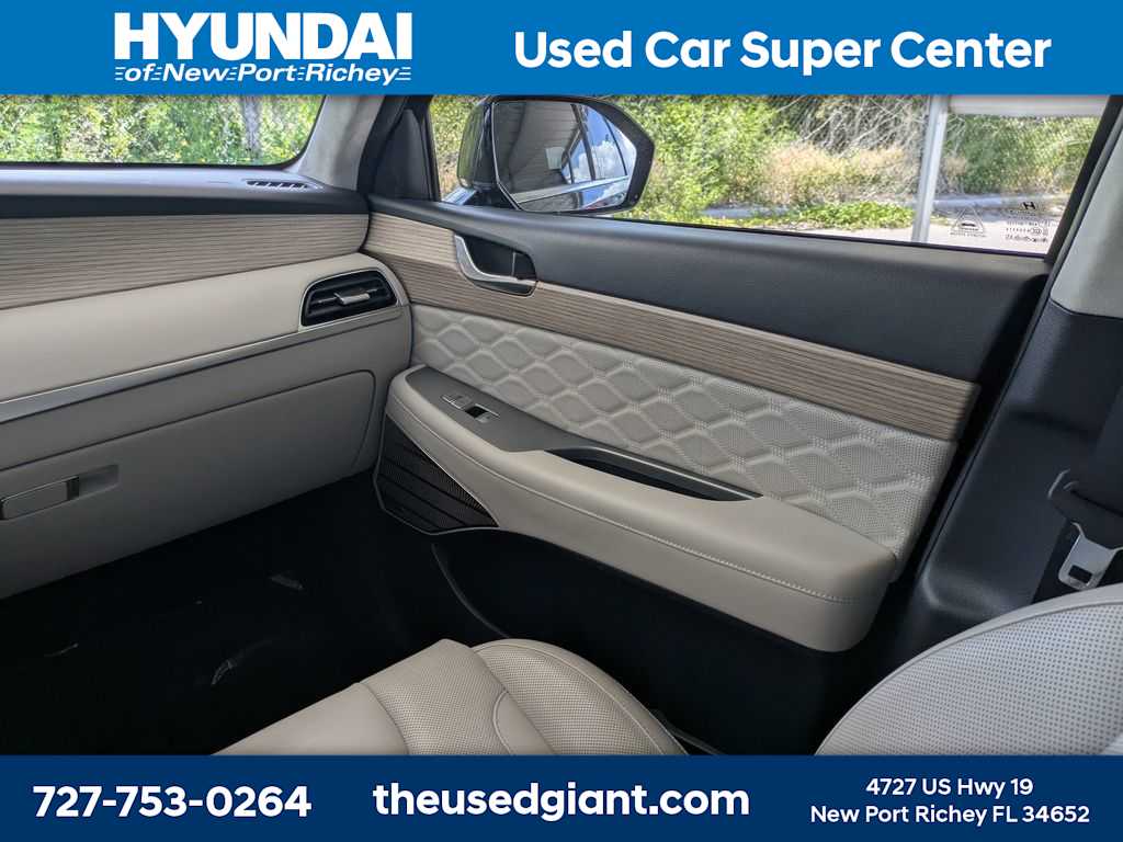 Thumbnail: 2022 Hyundai Palisade - 25