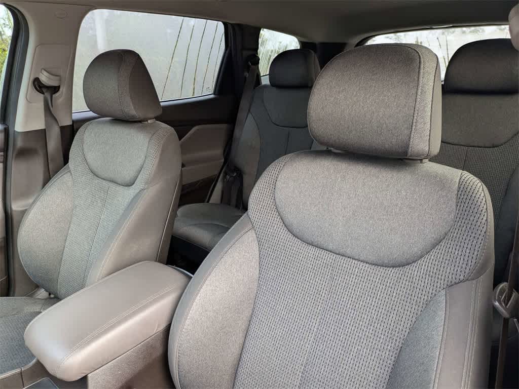 Thumbnail: 2020 Hyundai Santa Fe - 7