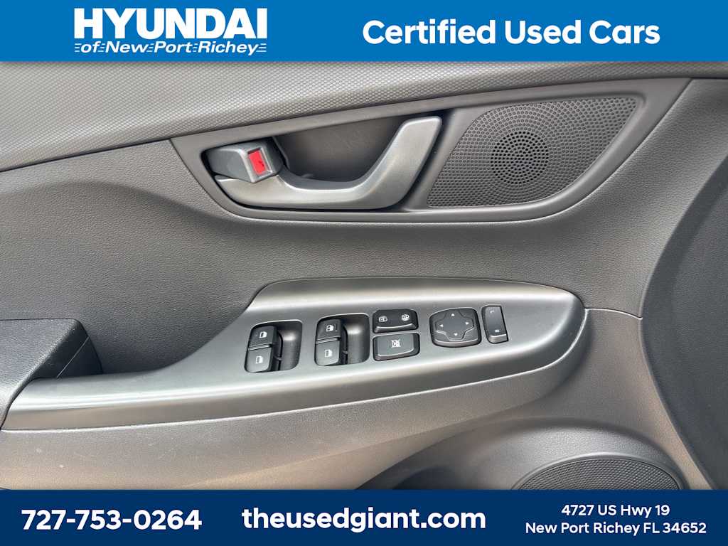 2022 Hyundai Kona SE 9