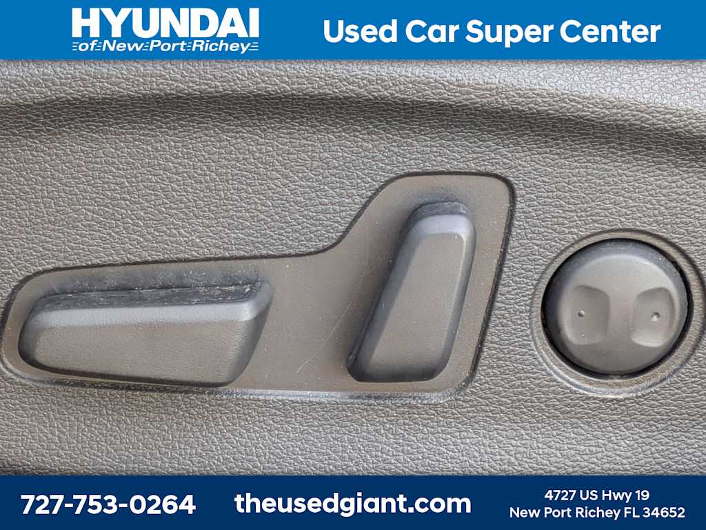 Thumbnail: 2016 Hyundai Sonata - 21